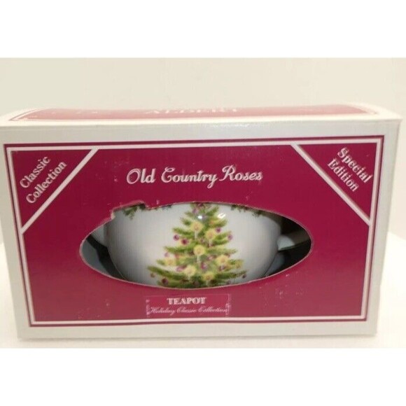 Royal Albert Old Country Roses Holiday Classic Collection 4 cup teapot - Picture 1 of 6